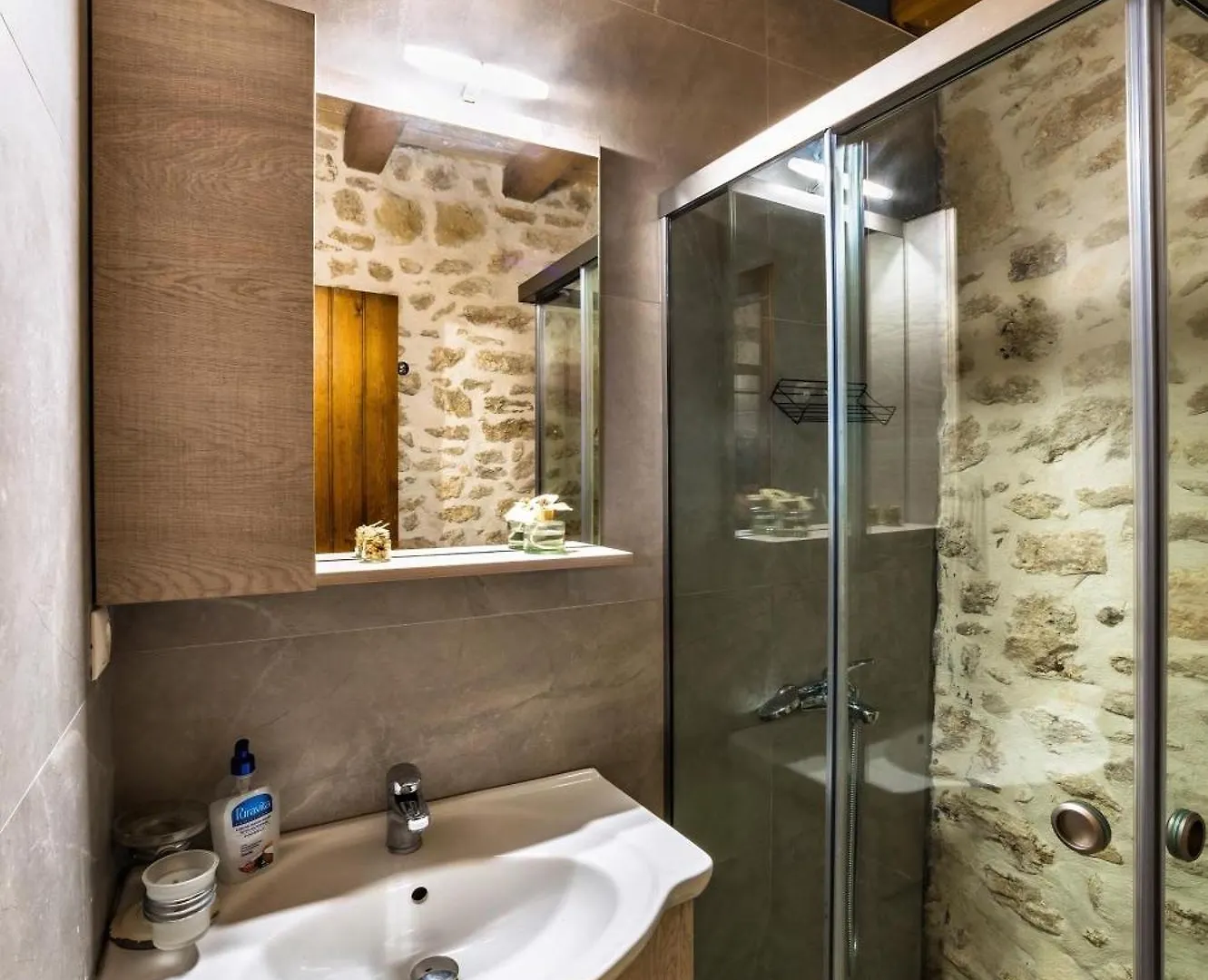 Guest House Aphrodite Kato Archanes 0*,